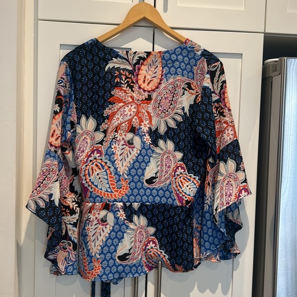 Chenault Flowy Patchwork Wrap Around Floral Blouse Bell Sleeves Size M - Picture 8 of 12